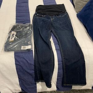 Maternity boot cut stretch jeans